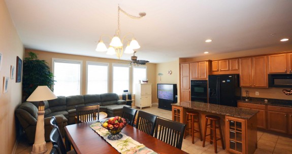 29 Sunset Island Drive-Kitchen/Dining Area