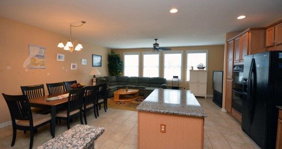29 Sunset Island Drive-Kitchen/Dining Area