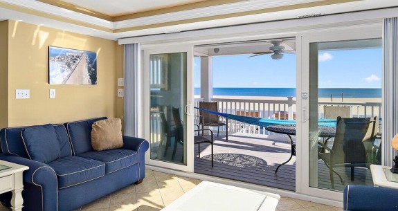 Living area at Ocean City Boardwalk Suites S-1