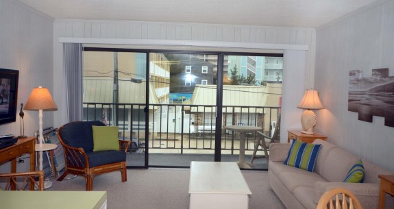 Living Room-206 Shore Lea