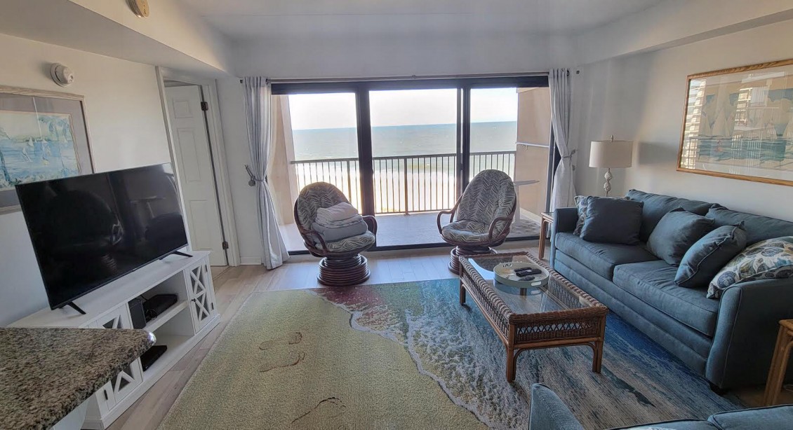 LIVING AREA-HIGHPOINT SOUTH 7D-OCEAN CITY