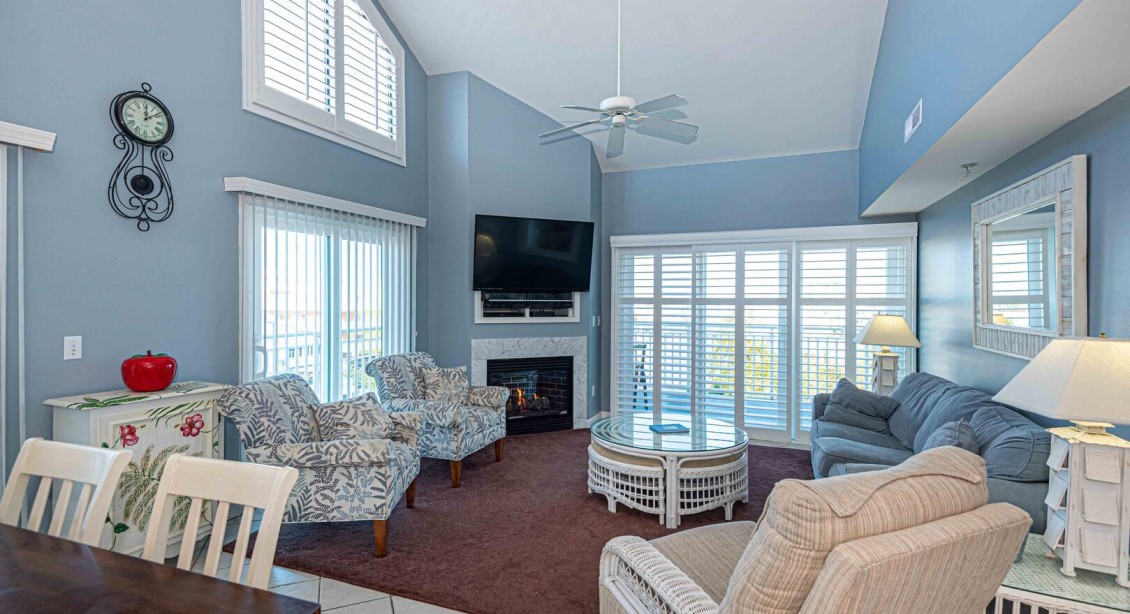 Aventurra 401. LIVING-AREA