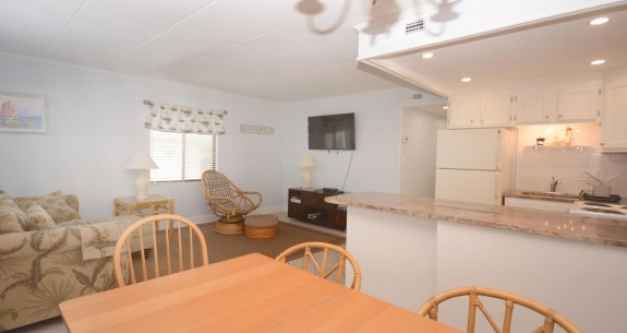 Dining-Area-58-East-301-Ocean-City