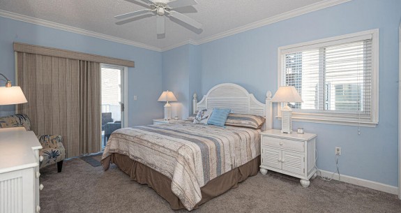 King Bed Unit 201