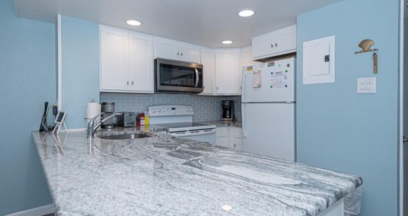 Sea Watch #318 Kitchen