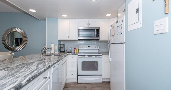 Sea Watch #318 Kitchen