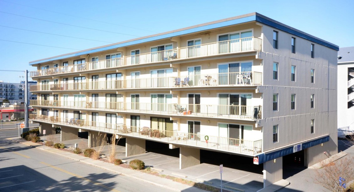 Regency Place 403 building