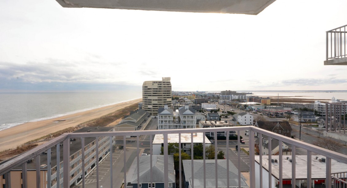 BALCONY-VIEW-1105-SEA-TERRACE-OCEAN-CITY