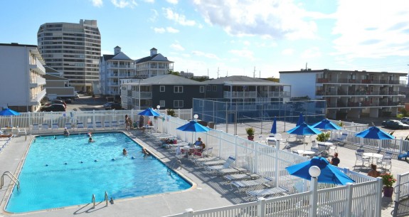 Outdoor-Pool-Sea-Terrace