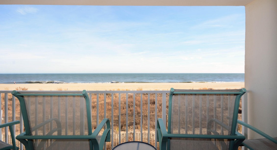 OCEAN PLACE 212. BALCONY VIEW