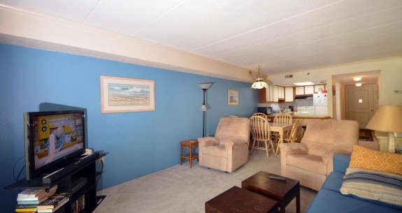 Sandpiper Dunes 412. LIVING-AREA