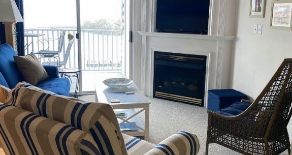 Living-Area-Oasis-on-the-Bay-308