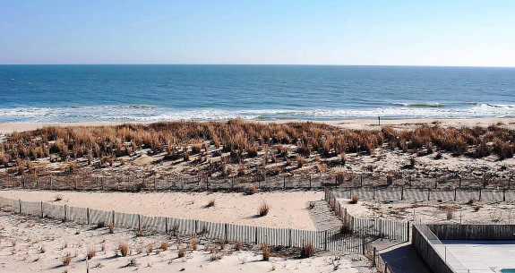 Oceanfront Balcony View-3G Beachloft