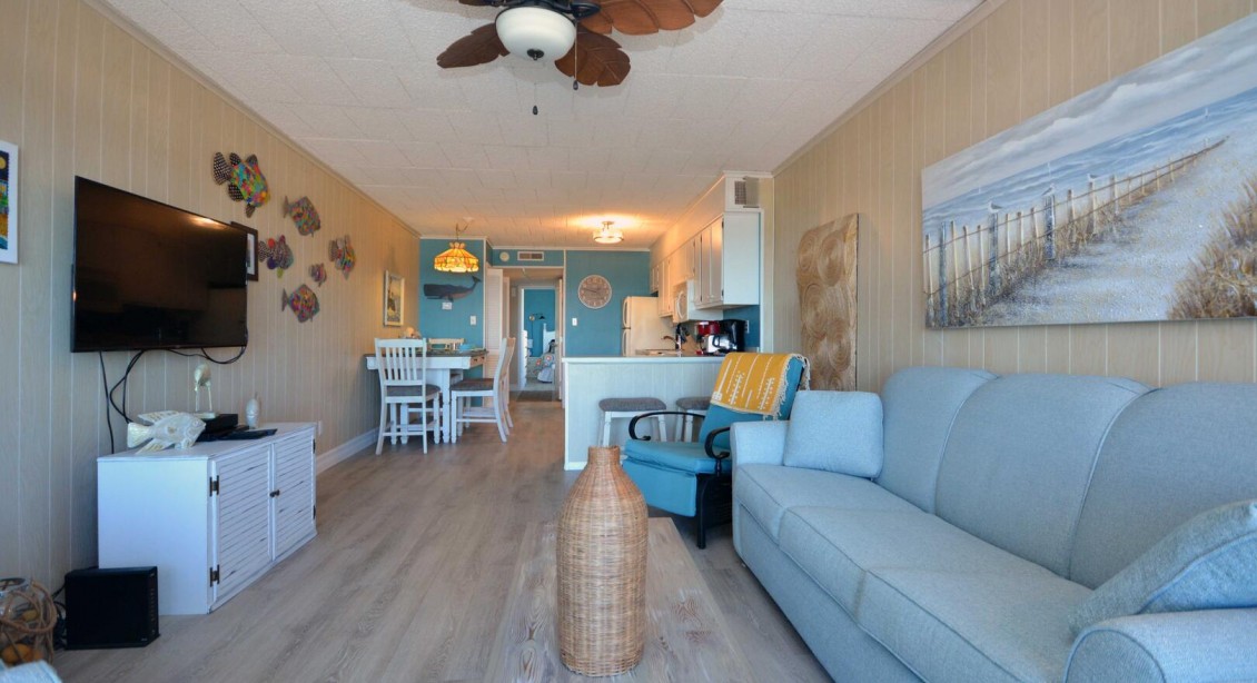 BREAKWATER 1 UNIT 201-LIVING-AREA