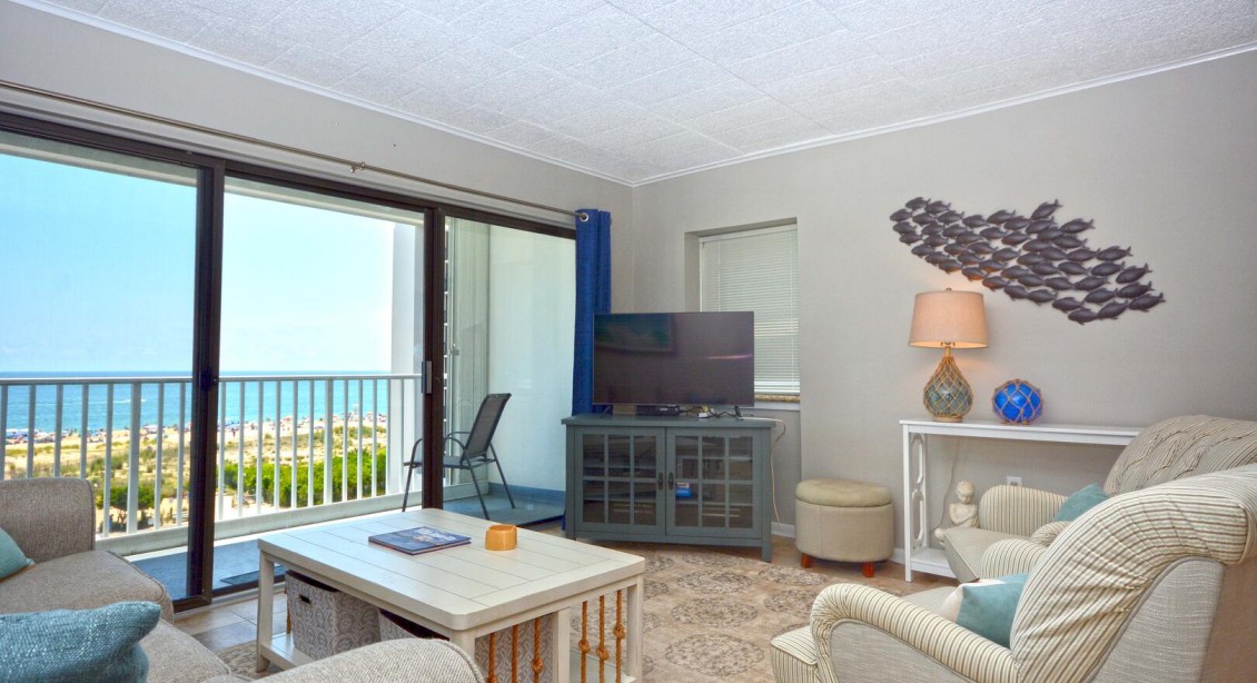 LIVING-AREA