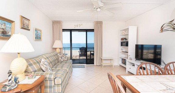 COVINGTON TOWERS 303 - LIVING-AREA