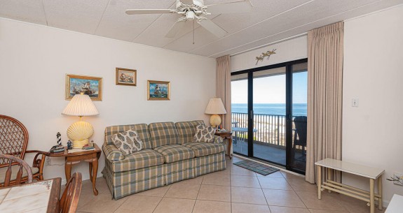 COVINGTON TOWERS 303 - LIVING-AREA