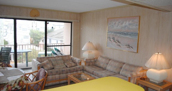 Ocean Terrace 313 Living Room 