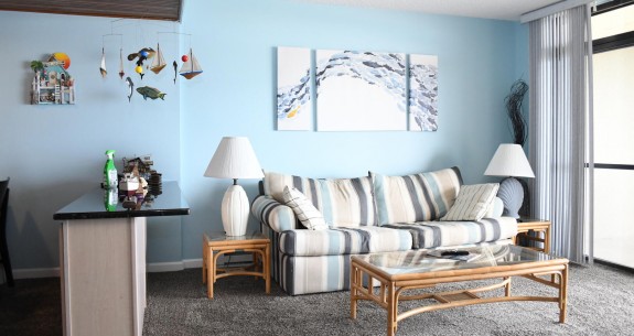 HP NORTH 3-H-LIVING-AREA