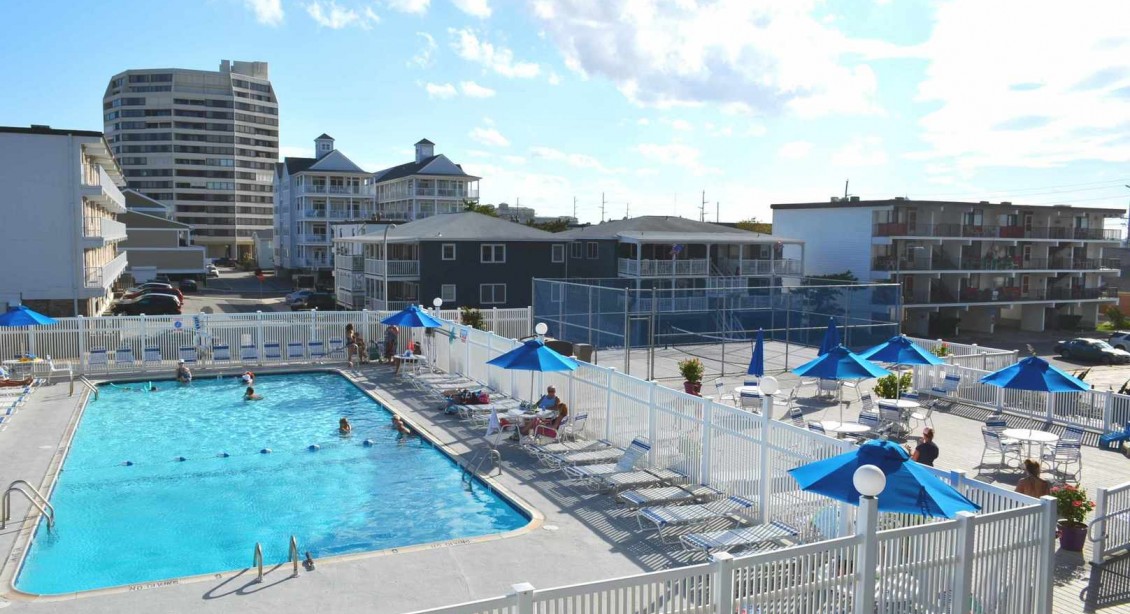 Oceanfront Outdoor Pool at Sea Terrace 207