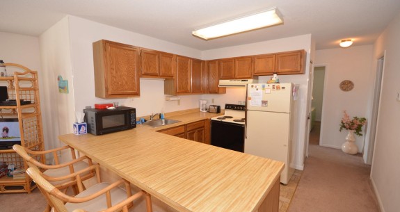 Stone Harbor 201 Full-Size Kitchen