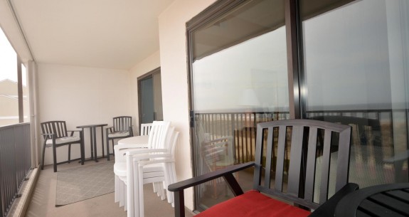 Spinnaker 33 Oceanfront Balcony