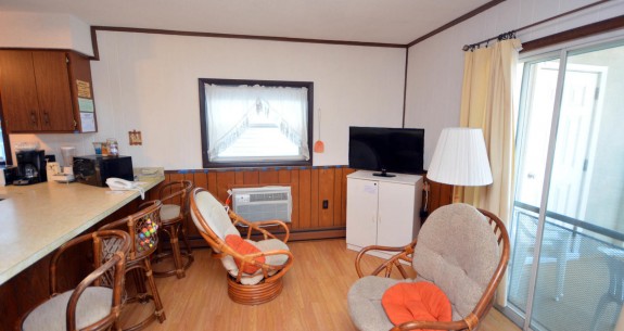 LIVING-AREA Sea Raider 302