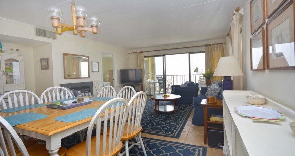 SURFS EDGE 501-LIVING-AREA