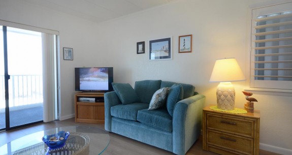 EVEN KEEL 301-LIVING-AREA