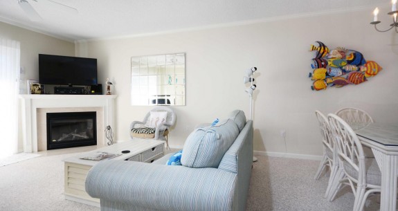 Surf Watch 202 Living Area