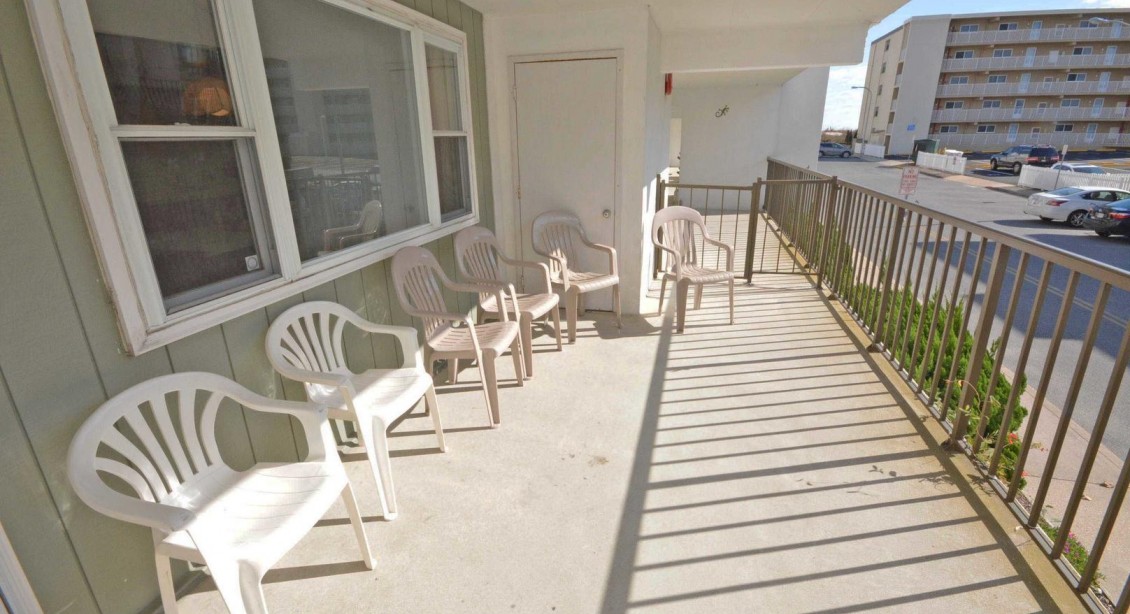 Seahorse 106 Balcony