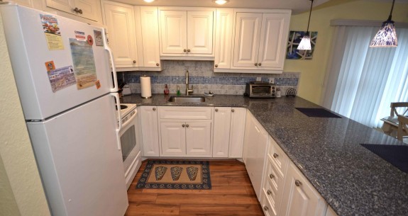 Sandpiper Dunes 113 Kitchen