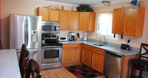 King George Condo 710D-Kitchen Area