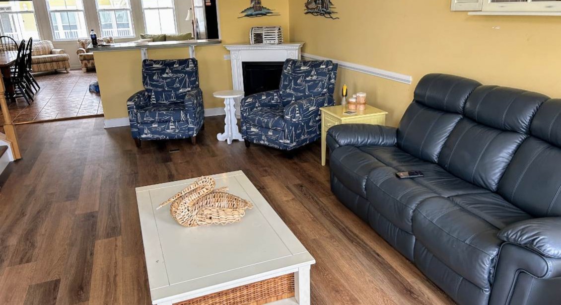 Living-Area-7-Canal-Side-Mews-Sunset-Island-Ocean-City