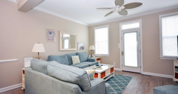 LIVING-AREA-23-SUNSET-ISLAND-DRIVE-OCEAN-CITY