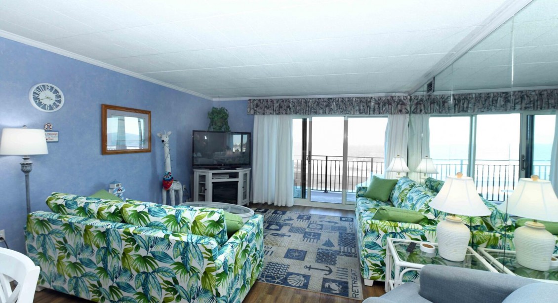 OCEAN HIDEAWAY 301-LIVING-AREA