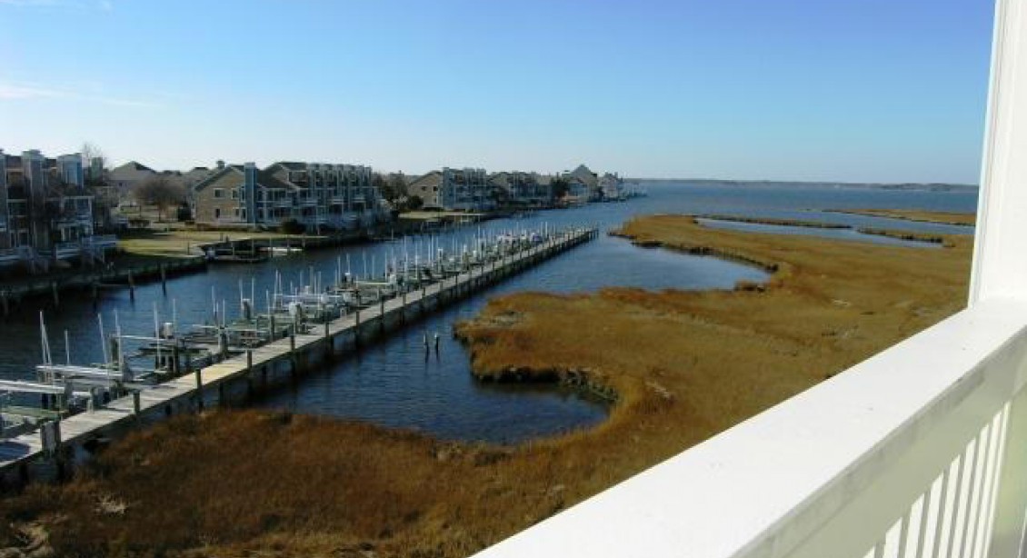 Balcony-View-Hawaii 329-Ocean, City
