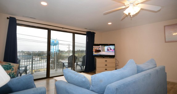 Living-Room-304-Waves-Ocean-City