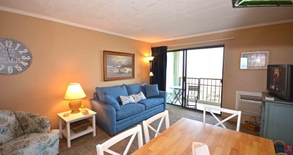 East Winds East 105 LIVING AREA  DINING AREA