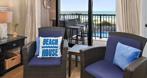 Highpoint-South-2C-Oceanfront-Living-Area