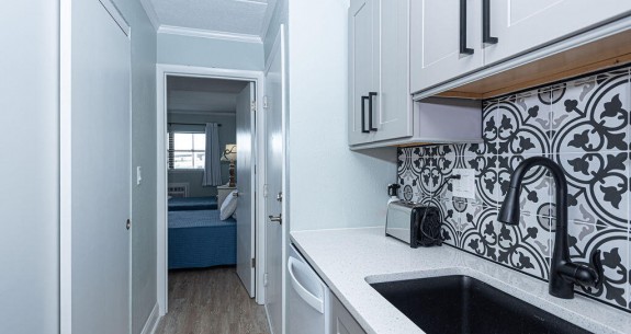 Oceanwalk 208- Kitchen