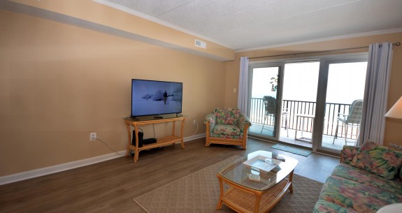 LIVING AREA at MISTY SEA 402