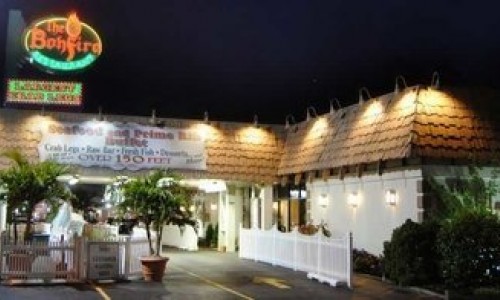 Exterior of Bonfire restaurant at night